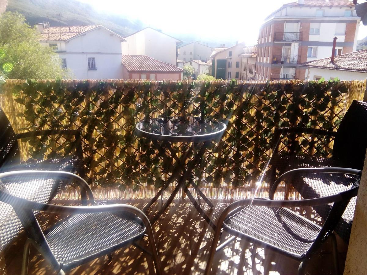 Olazagutía Apartamentos Rurales Imaz Etxea - Urbasa מראה חיצוני תמונה